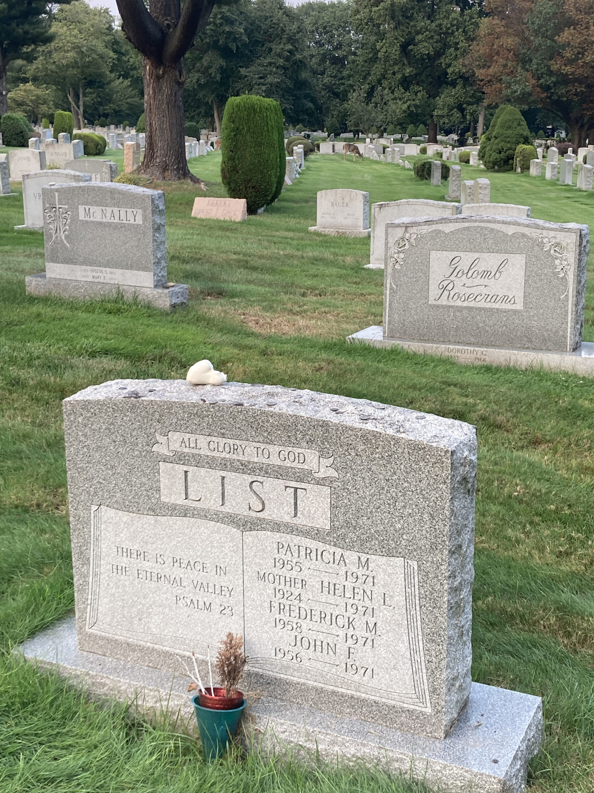 List headstone